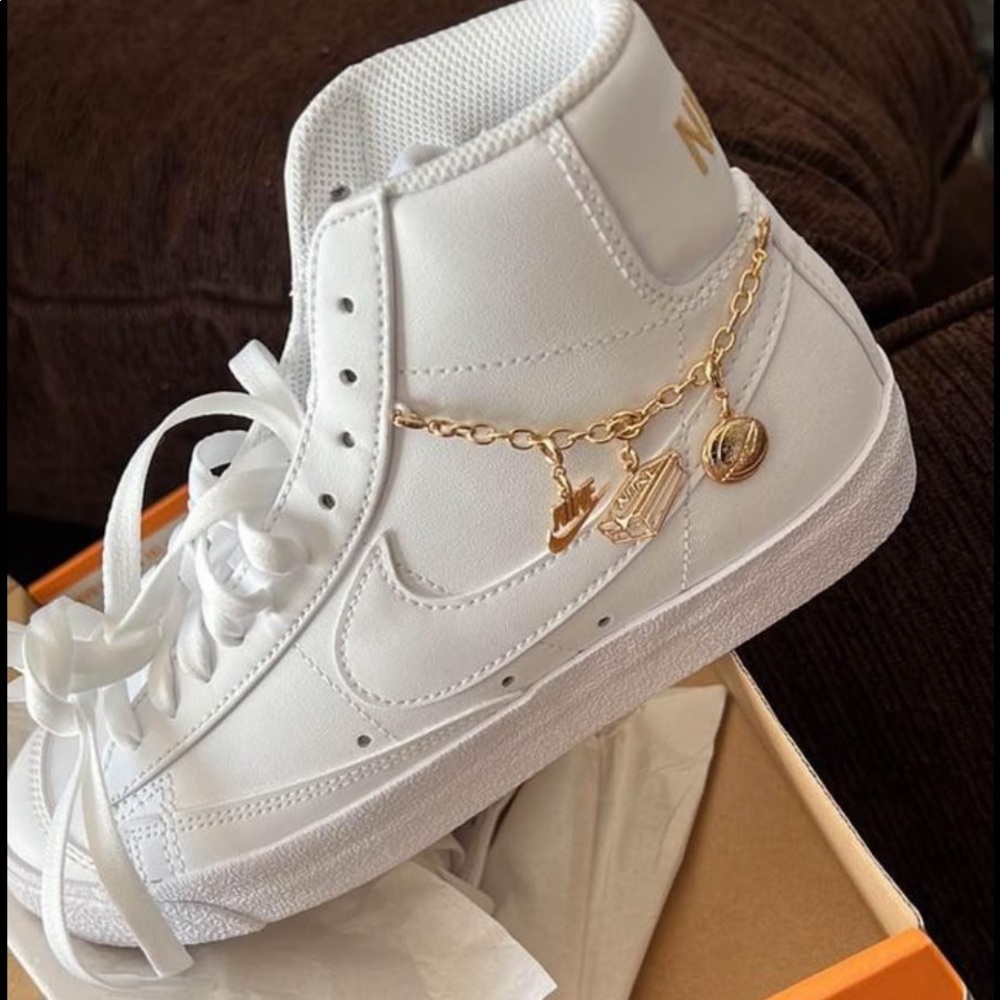 Nike Blazer Mid 77’ LX 6.5 Women 5 in Men